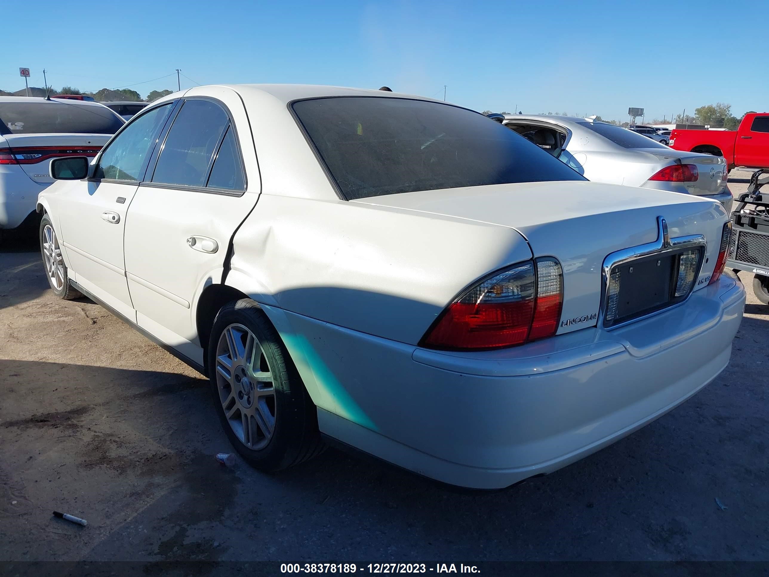 Photo 2 VIN: 1LNHM87A34Y610854 - LINCOLN LS 