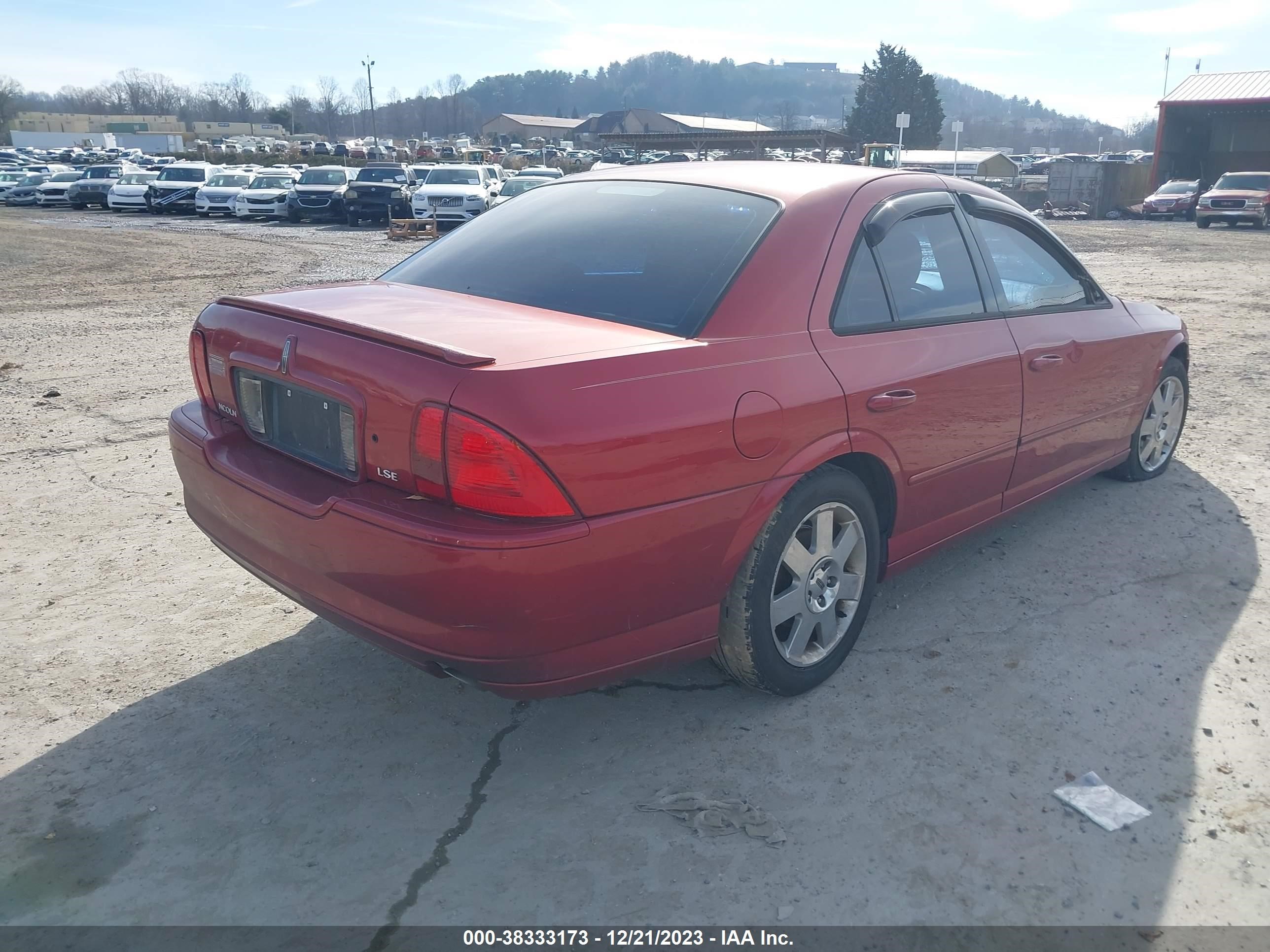 Photo 3 VIN: 1LNHM87A34Y634247 - LINCOLN LS 