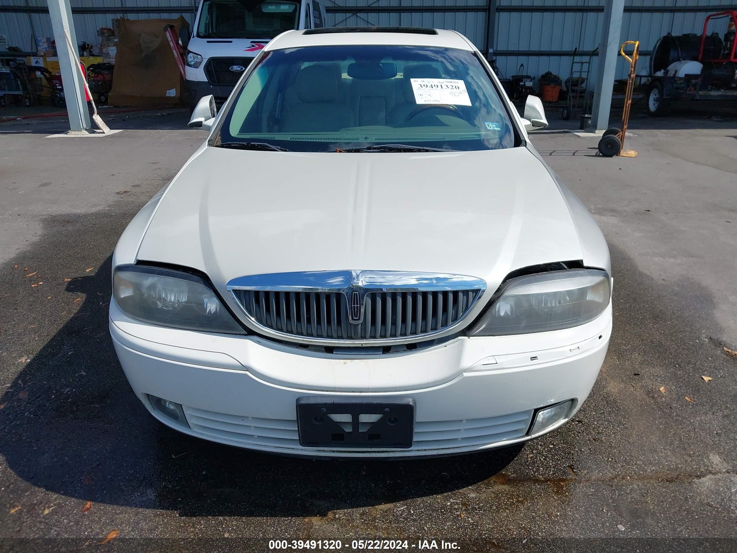 Photo 5 VIN: 1LNHM87A45Y660860 - LINCOLN LS 