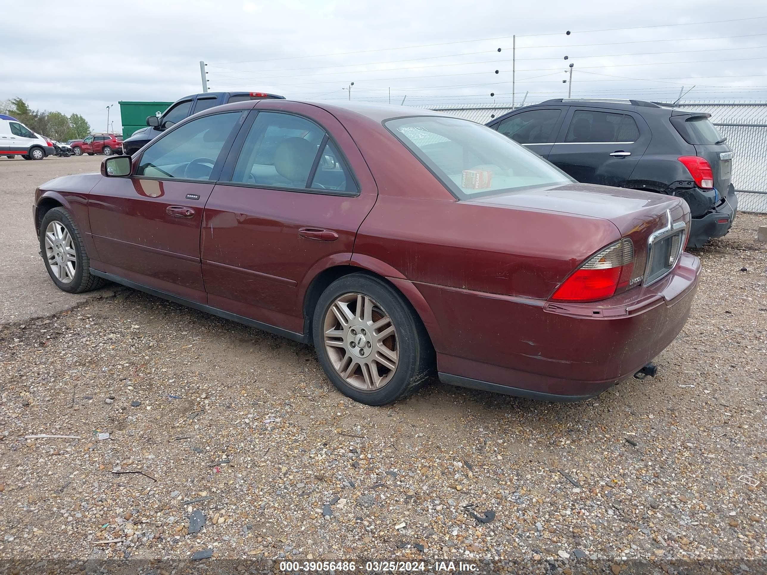 Photo 2 VIN: 1LNHM87A53Y699437 - LINCOLN LS 