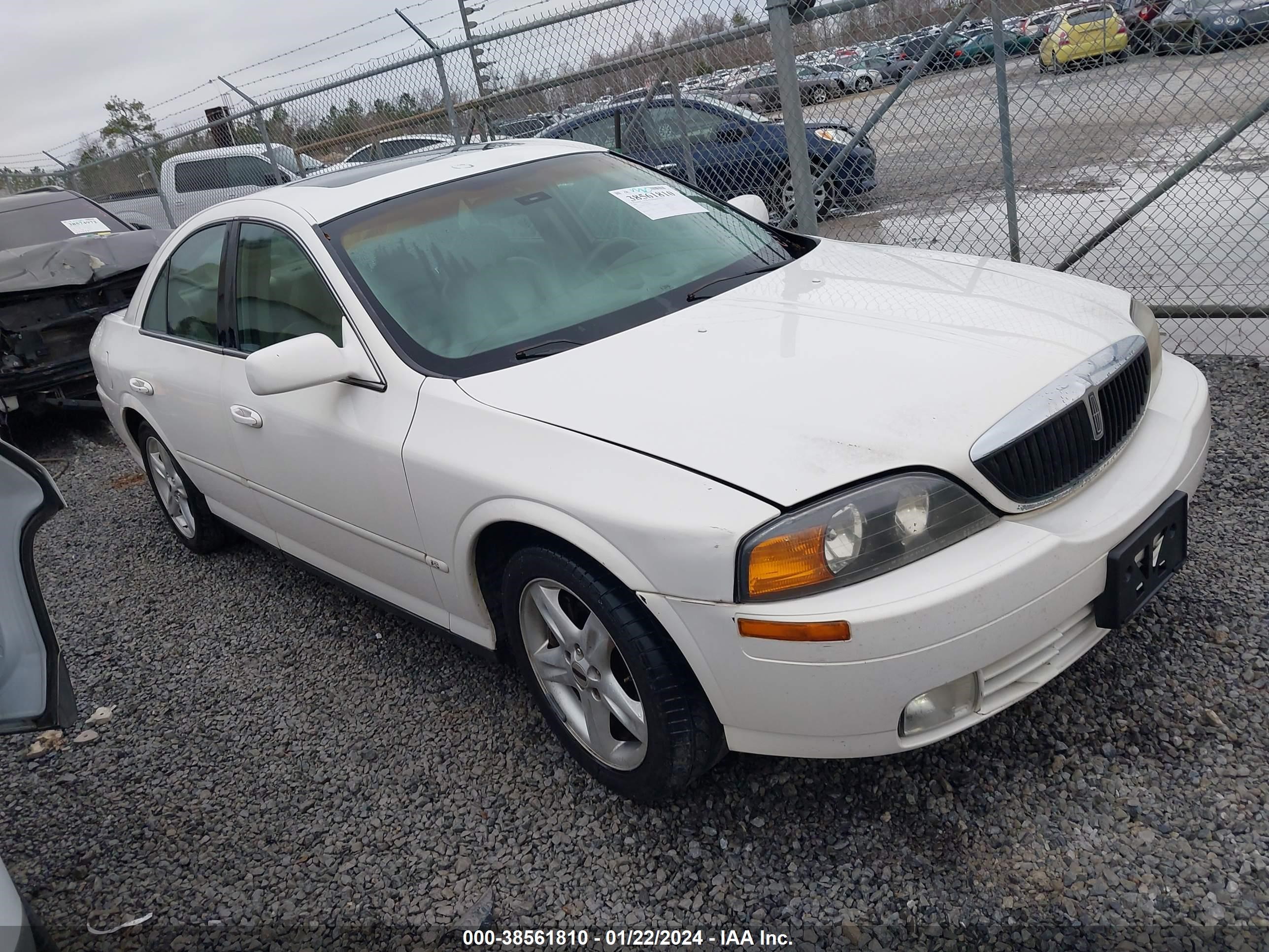 Photo 0 VIN: 1LNHM87A5YY905671 - LINCOLN LS 