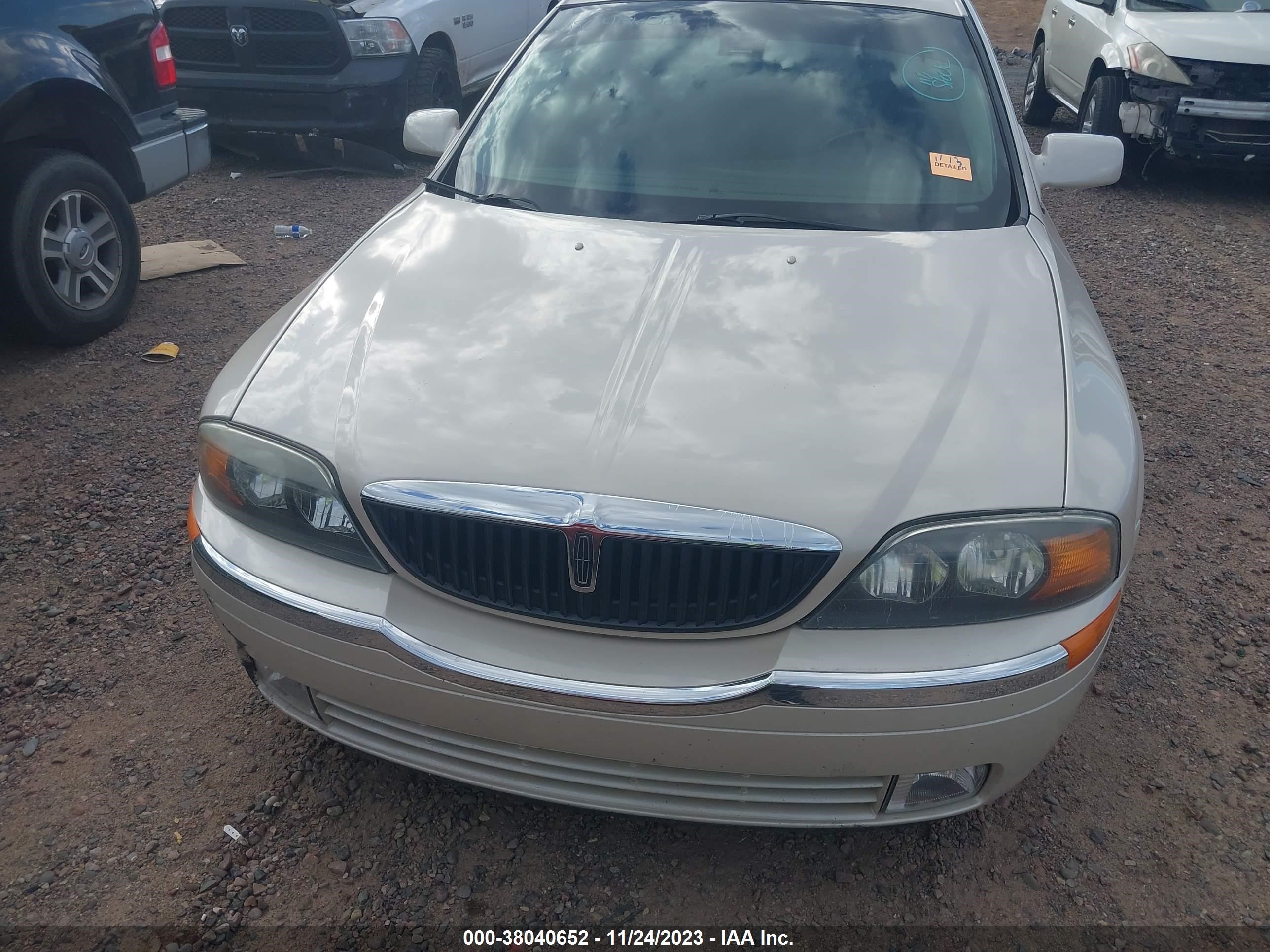 Photo 5 VIN: 1LNHM87A71Y678893 - LINCOLN LS 