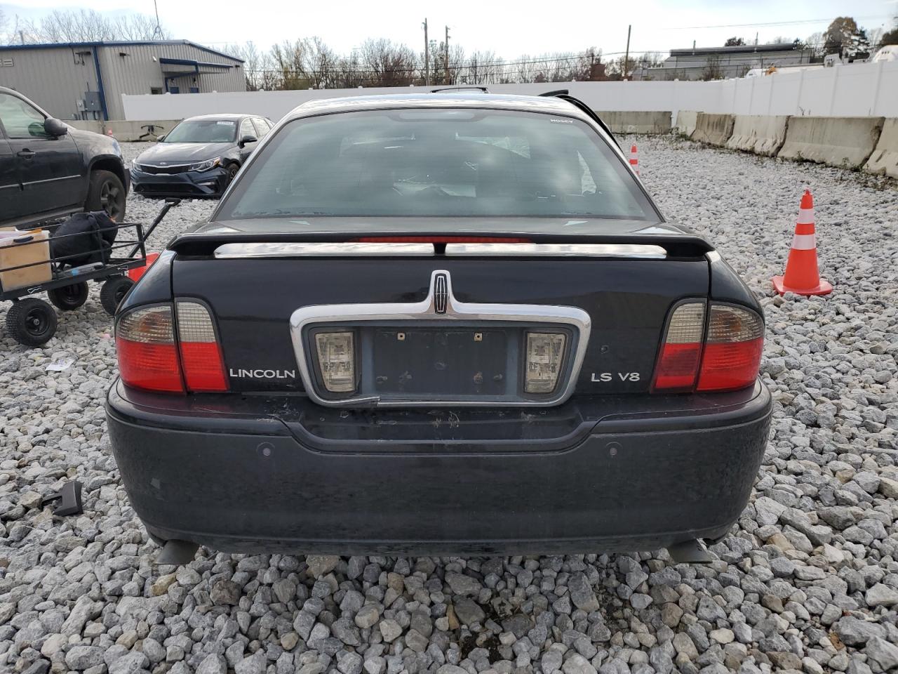 Photo 5 VIN: 1LNHM87A73Y652149 - LINCOLN LS 