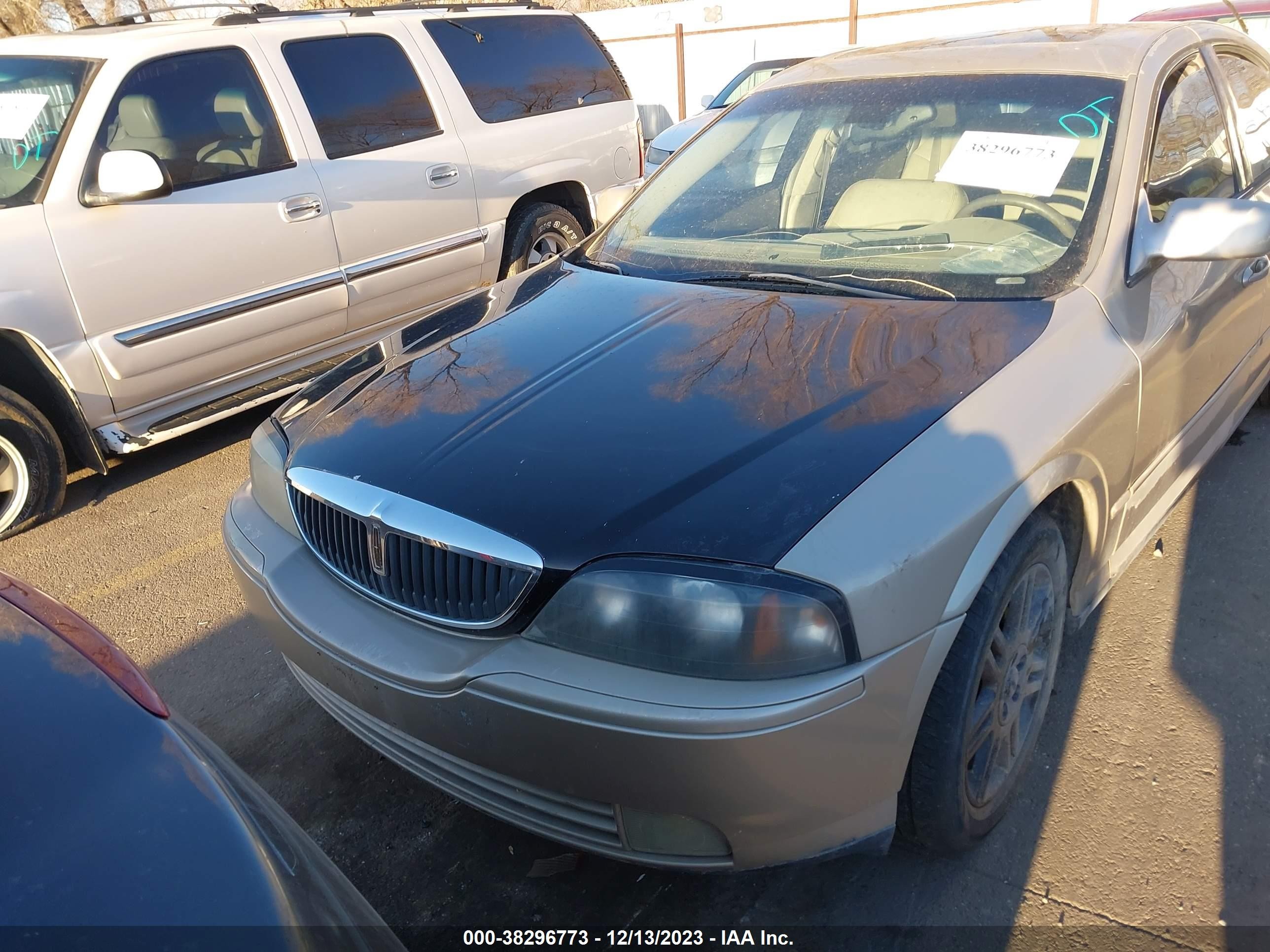 Photo 5 VIN: 1LNHM87A74Y653223 - LINCOLN LS 