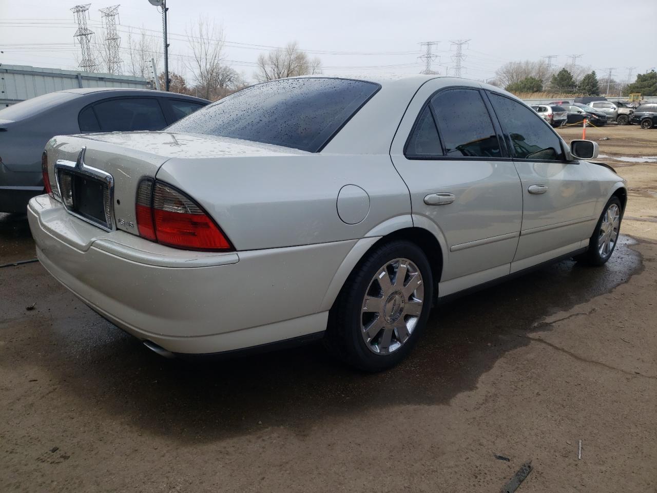 Photo 2 VIN: 1LNHM87A94Y679063 - LINCOLN LS 