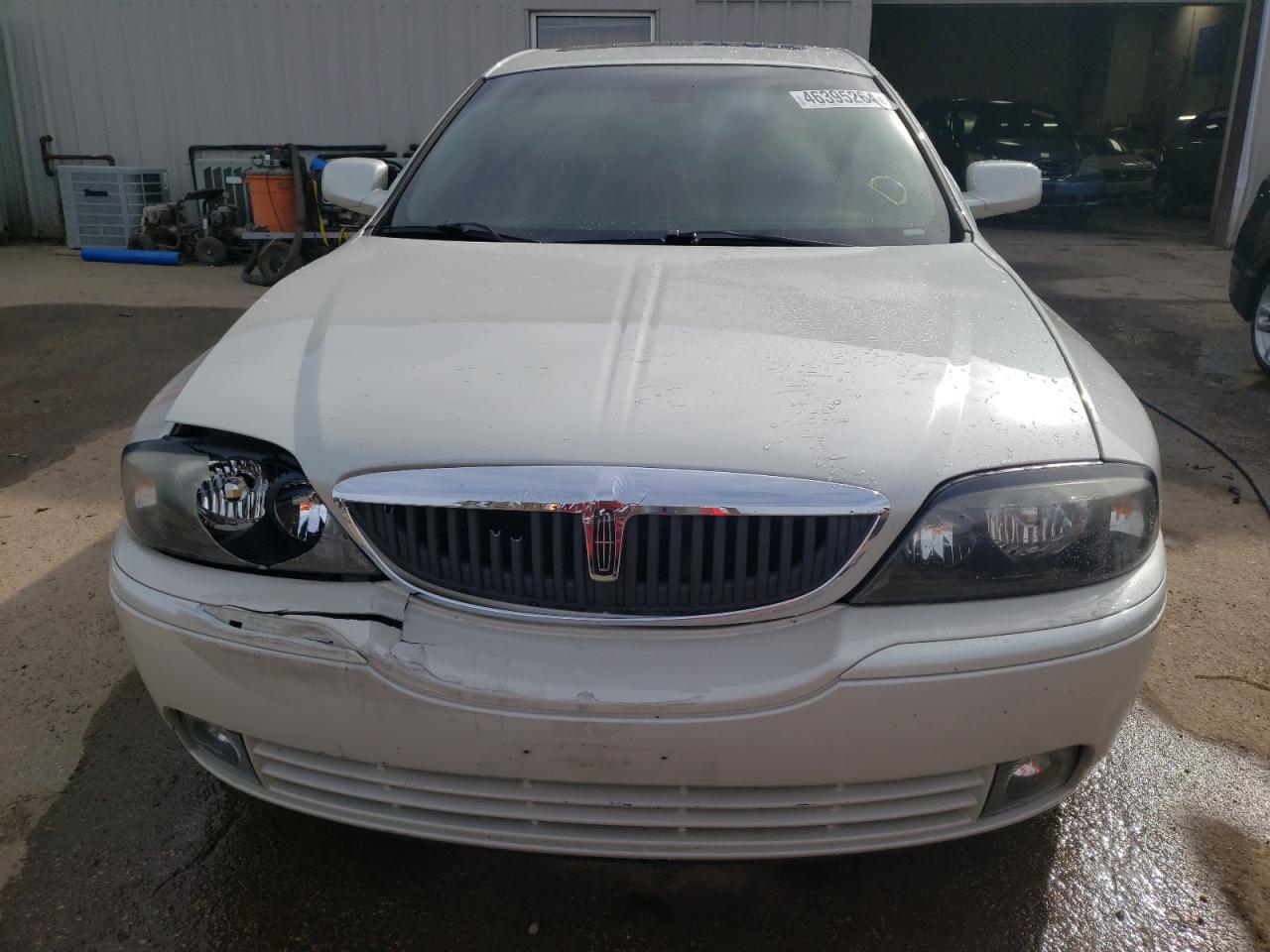 Photo 4 VIN: 1LNHM87A94Y679063 - LINCOLN LS 