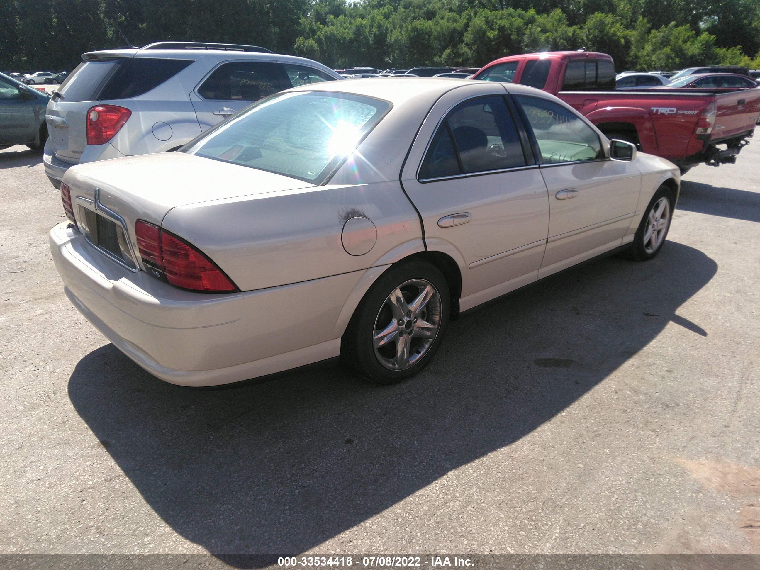 Photo 3 VIN: 1LNHM87AX2Y602795 - LINCOLN LS 