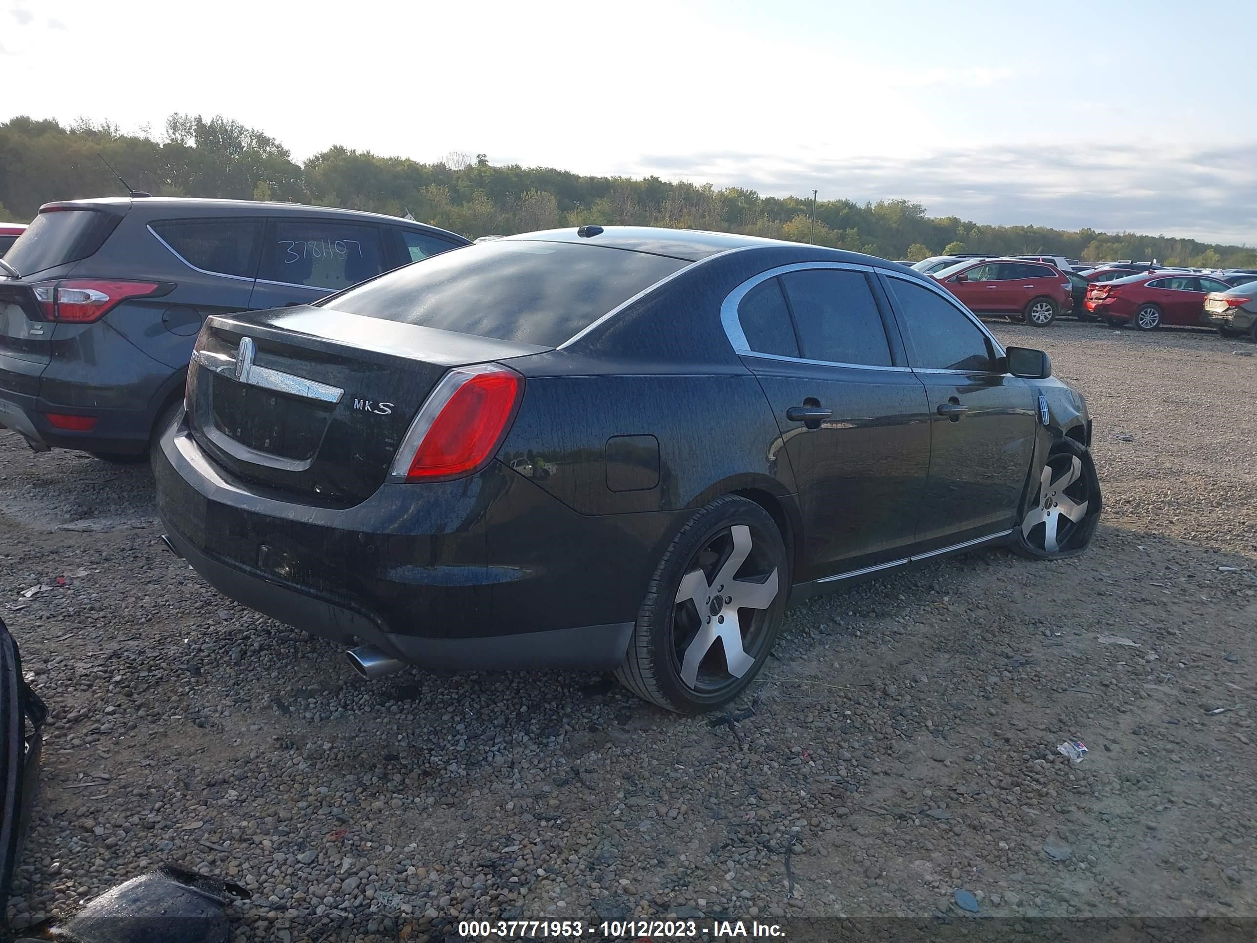 Photo 3 VIN: 1LNHM93R29G618524 - LINCOLN MKS 