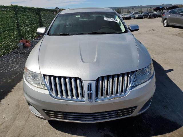 Photo 4 VIN: 1LNHM93R39G613333 - LINCOLN MKS 