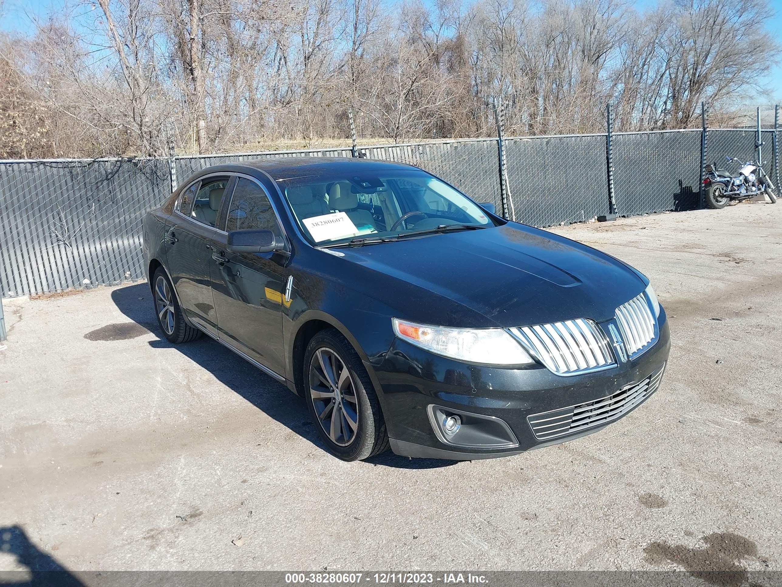 Photo 0 VIN: 1LNHM93R89G612243 - LINCOLN MKS 