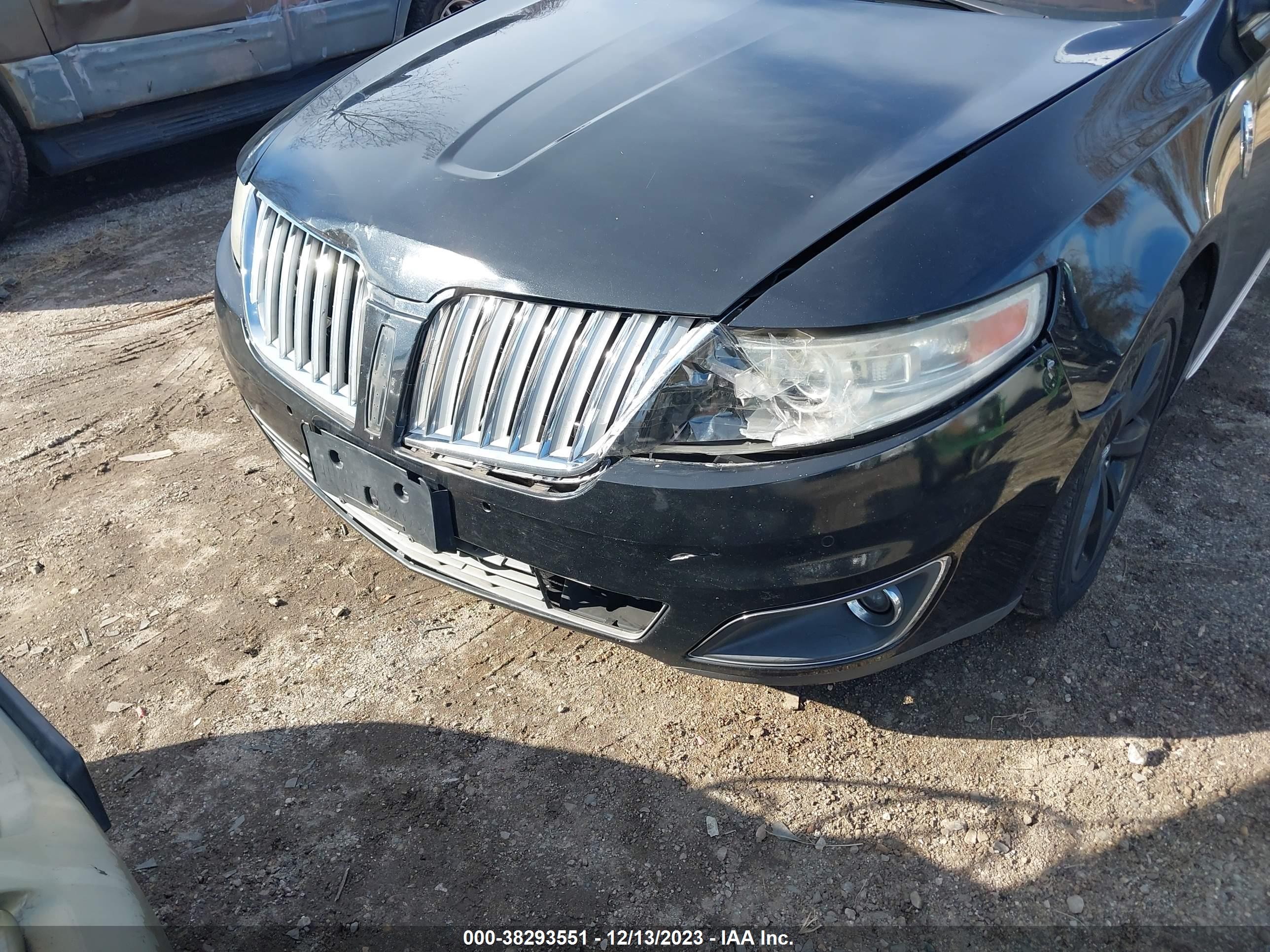 Photo 5 VIN: 1LNHM93R99G608038 - LINCOLN MKS 