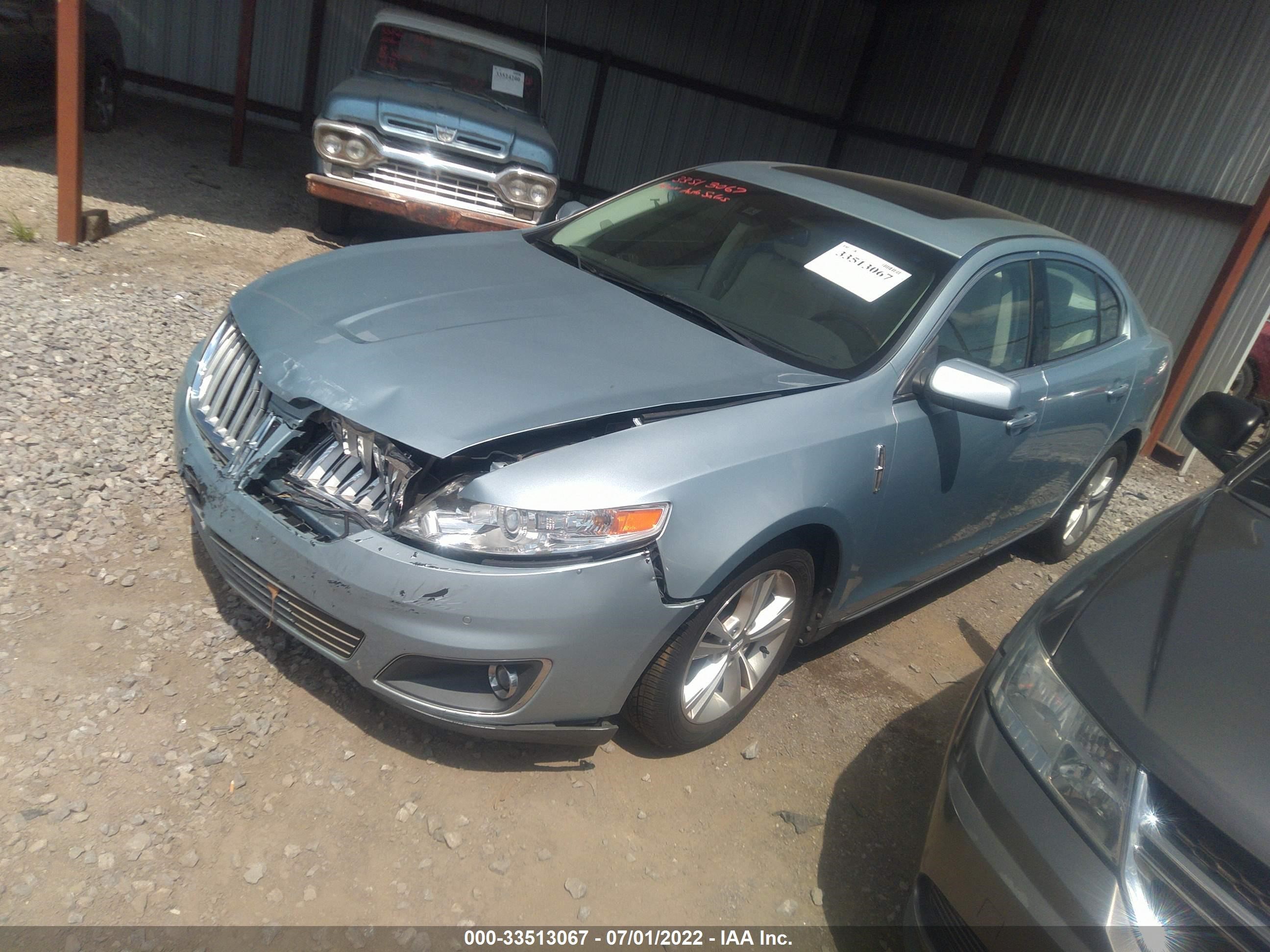 Photo 1 VIN: 1LNHM93R99G613403 - LINCOLN MKS 