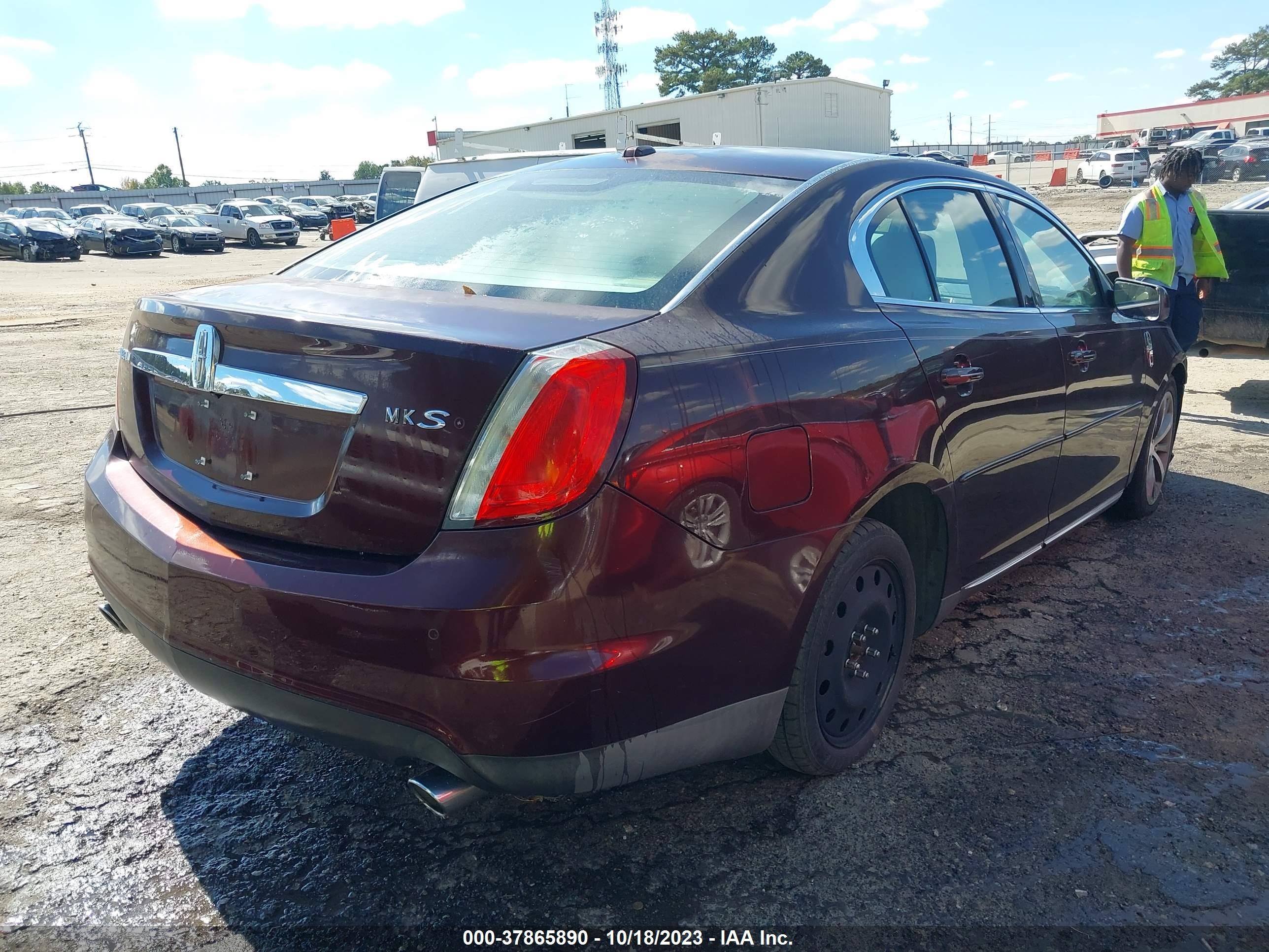 Photo 3 VIN: 1LNHM94R09G607293 - LINCOLN MKS 