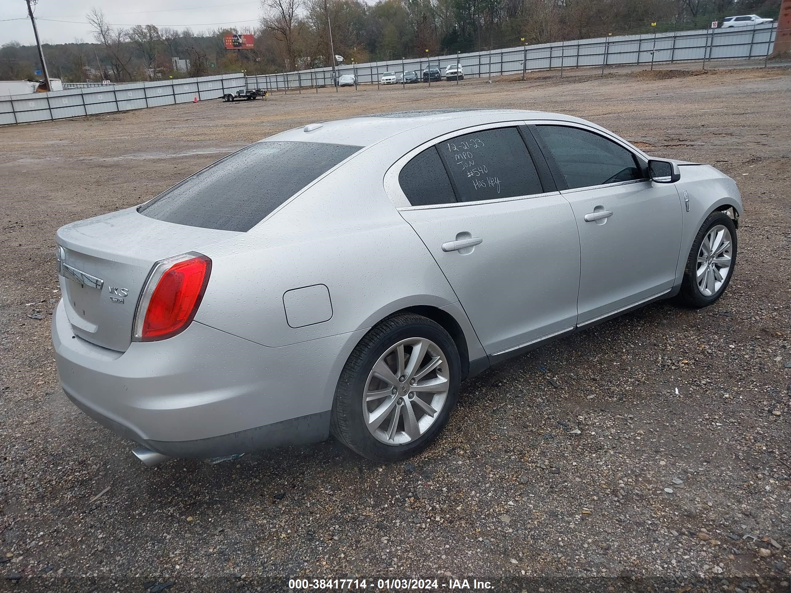 Photo 3 VIN: 1LNHM94R29G602144 - LINCOLN MKS 