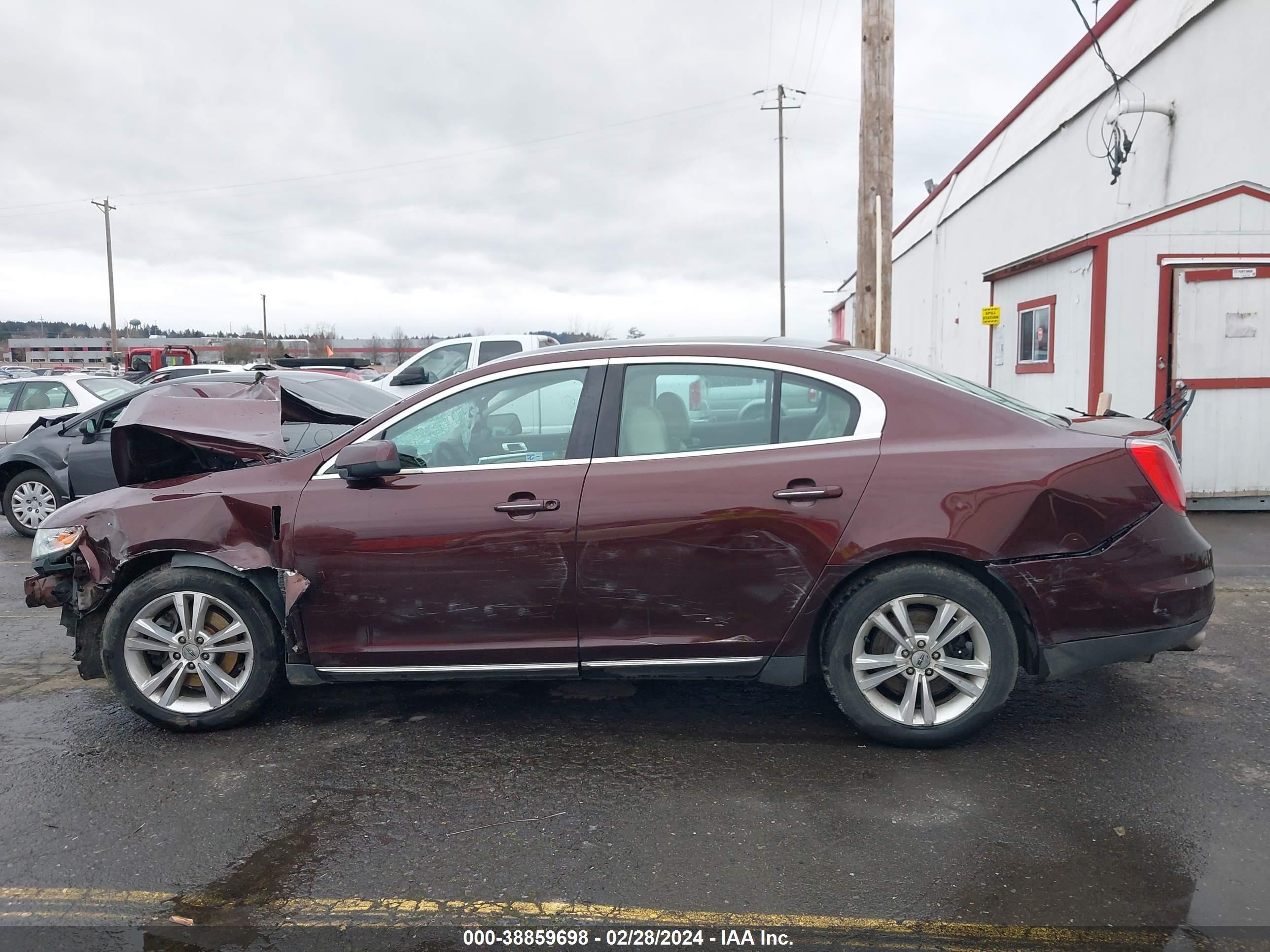 Photo 13 VIN: 1LNHM94R59G624848 - LINCOLN MKS 