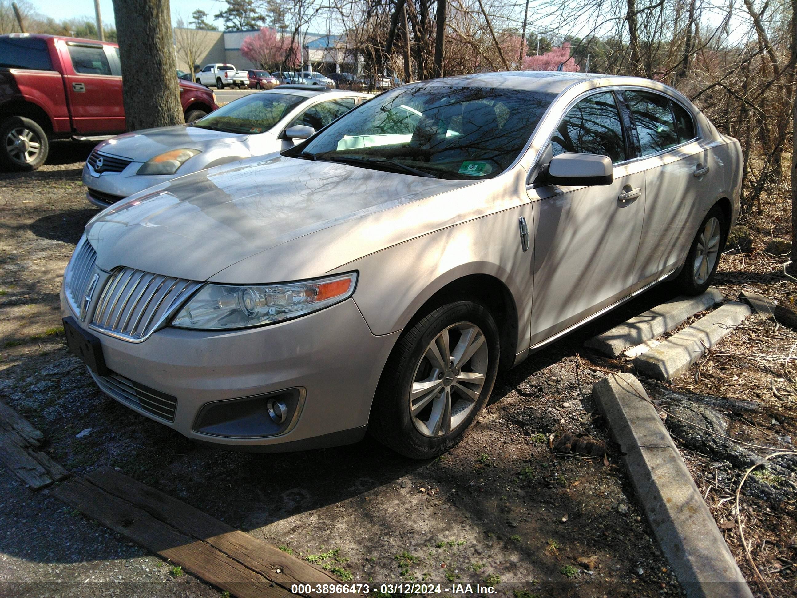 Photo 1 VIN: 1LNHM94R79G635401 - LINCOLN MKS 