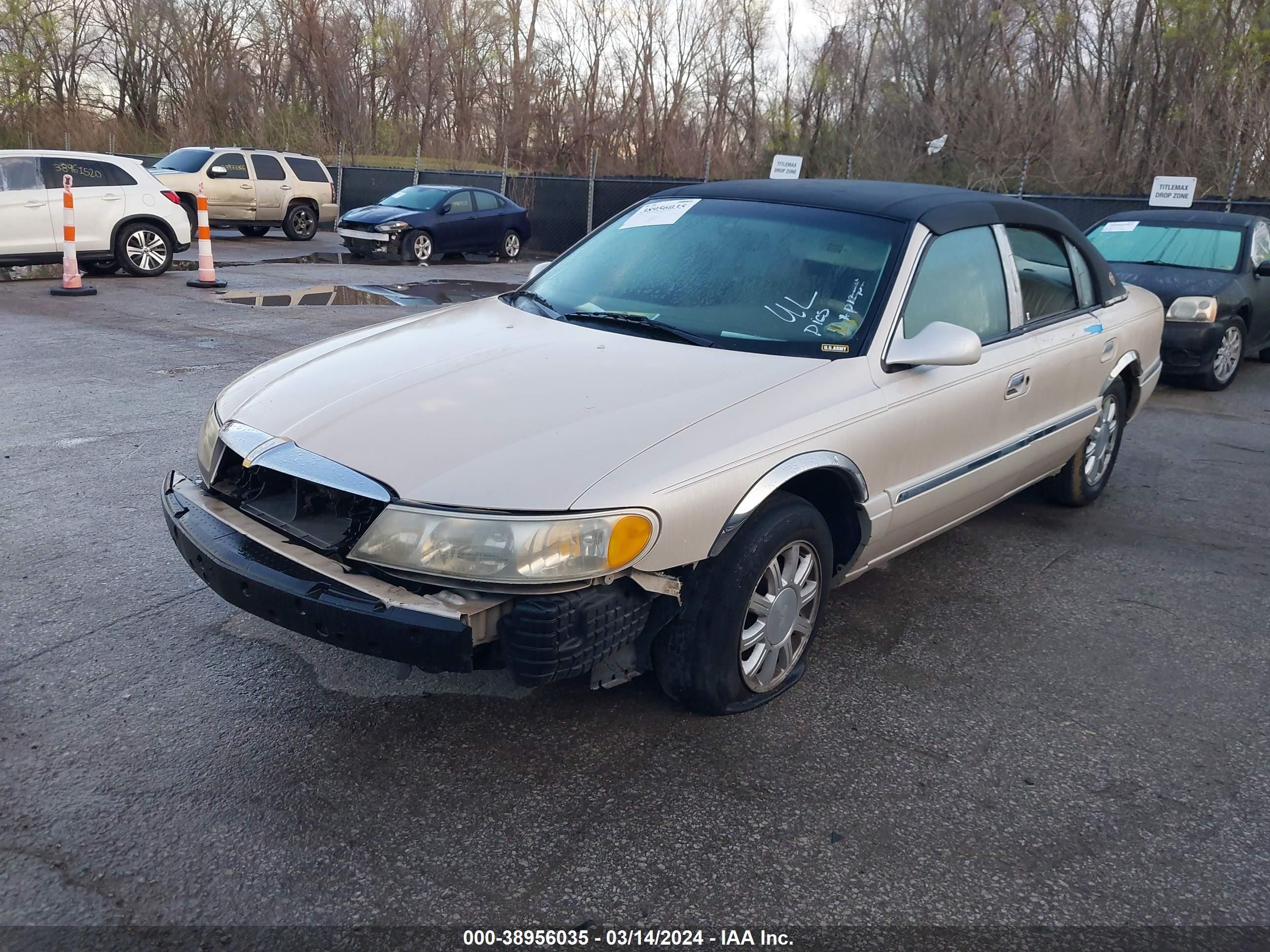 Photo 1 VIN: 1LNHM97V21Y725739 - LINCOLN CONTINENTAL 