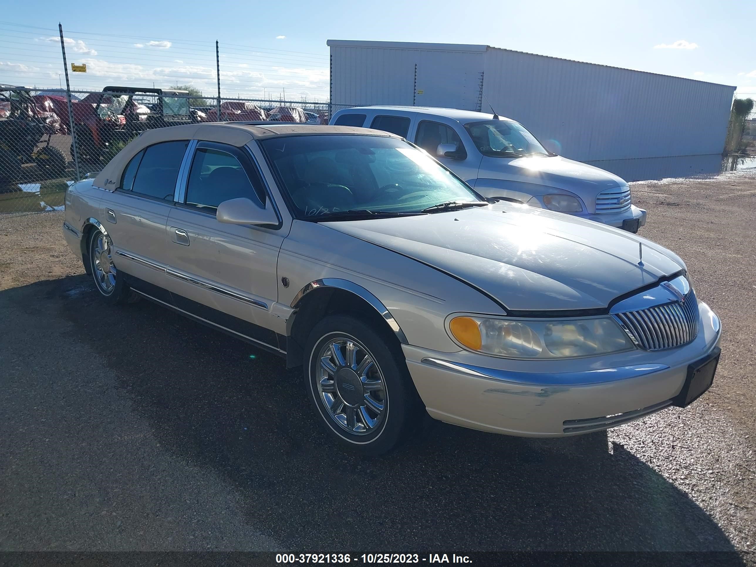 Photo 0 VIN: 1LNHM97V22Y606526 - LINCOLN CONTINENTAL 