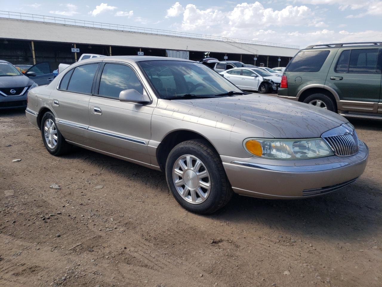 Photo 3 VIN: 1LNHM97V72Y678581 - LINCOLN CONTINENTAL 