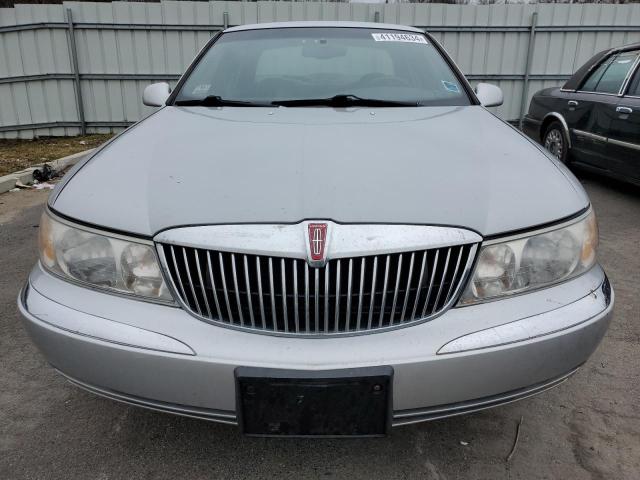 Photo 4 VIN: 1LNHM97VX1Y645069 - LINCOLN CONTINENTL 