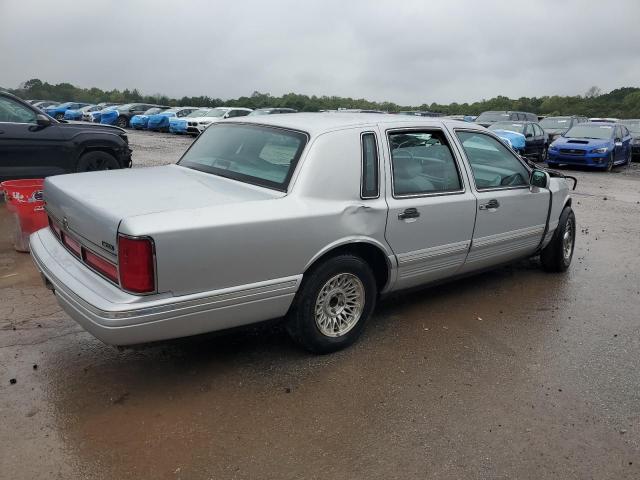 Photo 2 VIN: 1LNLM81W1VY719314 - LINCOLN TOWN CAR E 