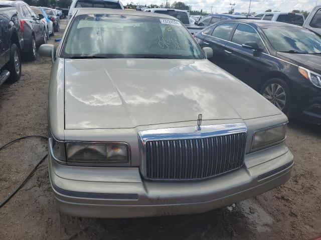 Photo 4 VIN: 1LNLM81W1VY758887 - LINCOLN TOWN CAR E 