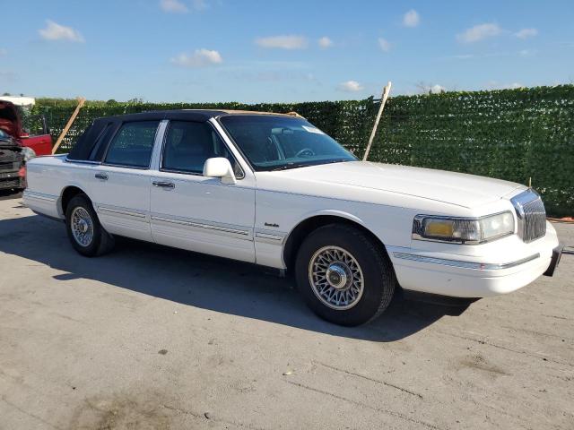 Photo 3 VIN: 1LNLM81W2VY649130 - LINCOLN TOWNCAR 