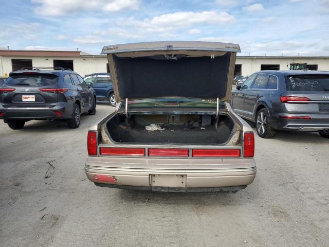 Photo 5 VIN: 1LNLM81W4VY740724 - LINCOLN TOWN CAR E 