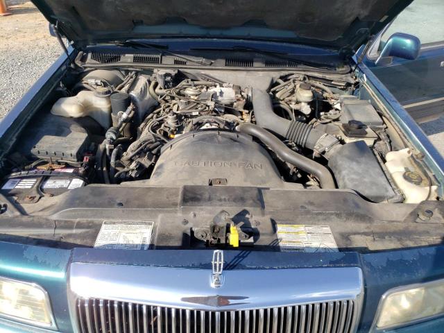 Photo 10 VIN: 1LNLM81W5VY675026 - LINCOLN TOWNCAR 