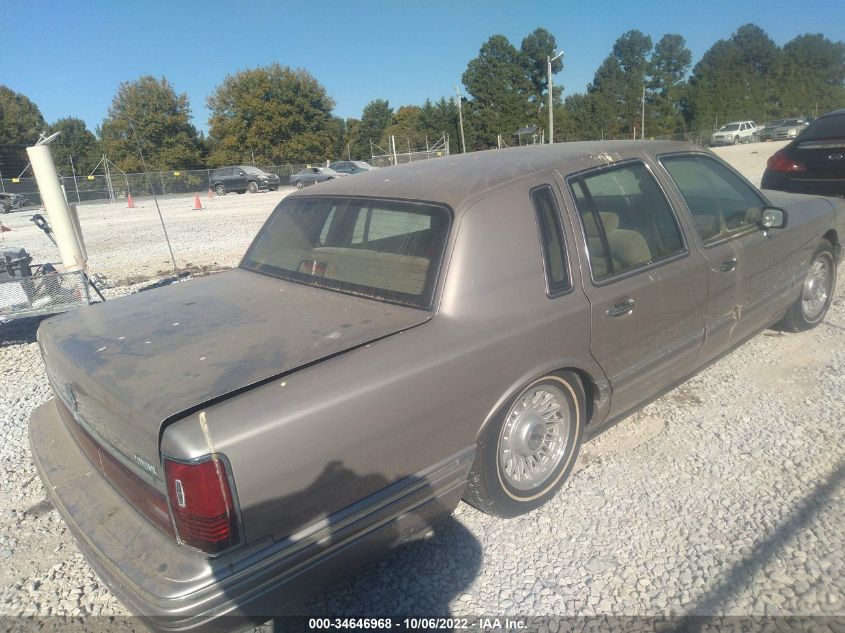 Photo 3 VIN: 1LNLM81W6RY715264 - LINCOLN TOWN CAR 