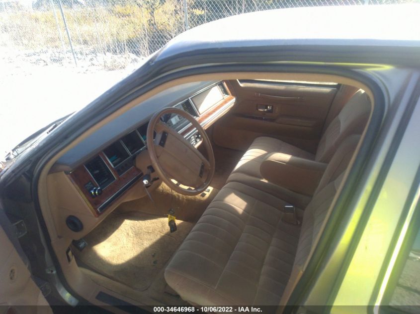 Photo 4 VIN: 1LNLM81W6RY715264 - LINCOLN TOWN CAR 