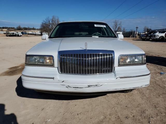 Photo 4 VIN: 1LNLM81W6TY679244 - LINCOLN TOWNCAR 