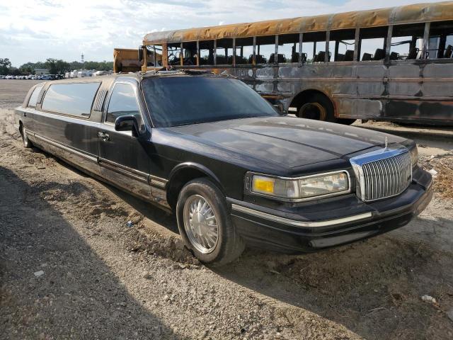 Photo 3 VIN: 1LNLM81W8VY634406 - LINCOLN TOWN CAR E 