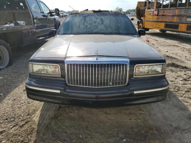 Photo 4 VIN: 1LNLM81W8VY634406 - LINCOLN TOWN CAR E 