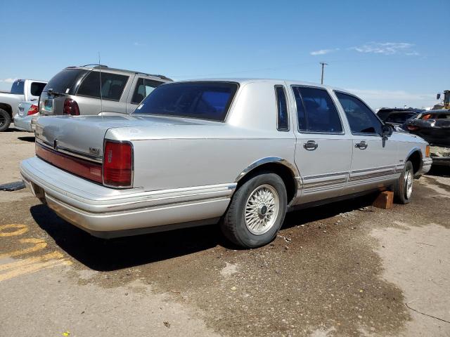 Photo 2 VIN: 1LNLM81W9NY703247 - LINCOLN TOWN CAR E 