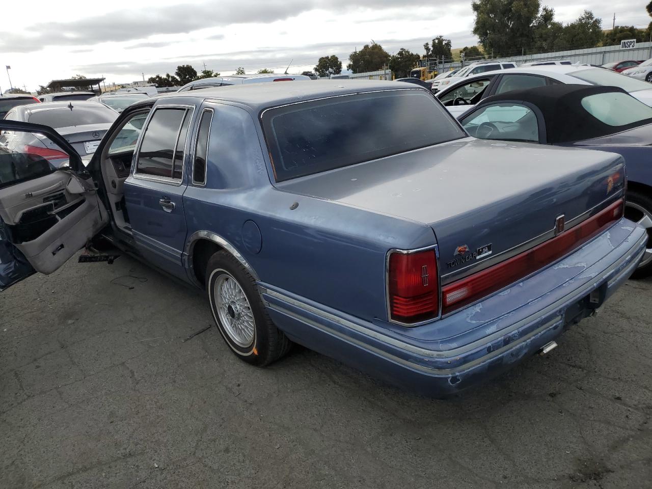 Photo 1 VIN: 1LNLM81W9NY748110 - LINCOLN TOWN CAR 