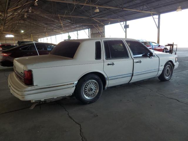 Photo 2 VIN: 1LNLM81W9RY755340 - LINCOLN TOWN CAR E 