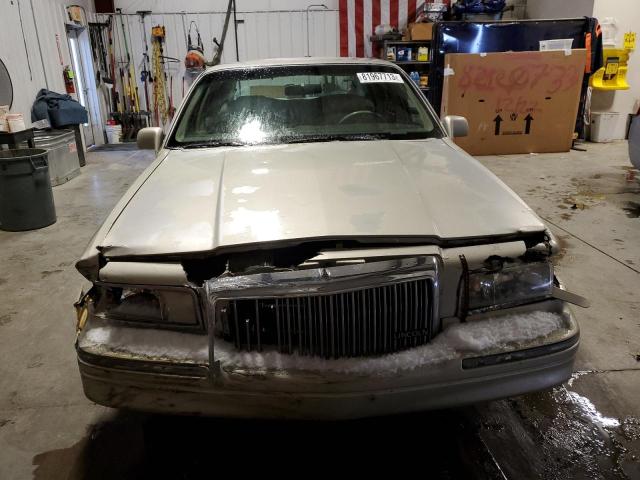 Photo 4 VIN: 1LNLM81W9VY674106 - LINCOLN TOWNCAR 