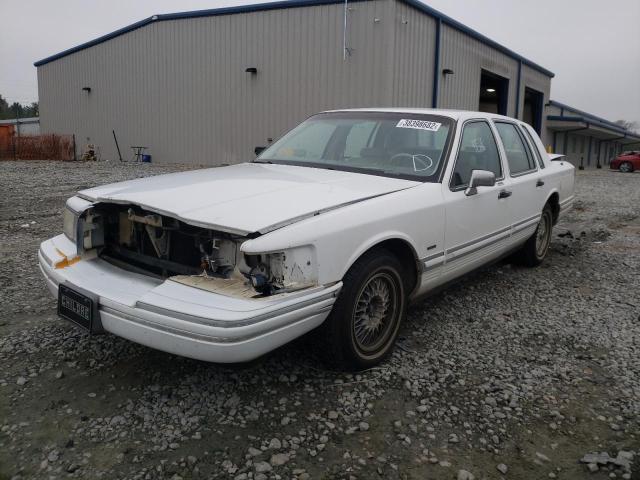 Photo 1 VIN: 1LNLM81WXNY685891 - LINCOLN TOWN CAR E 