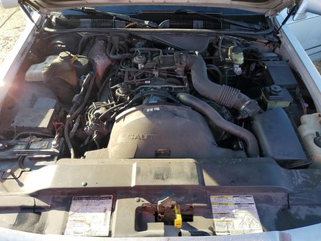 Photo 10 VIN: 1LNLM81WXVY715696 - LINCOLN TOWN CAR E 