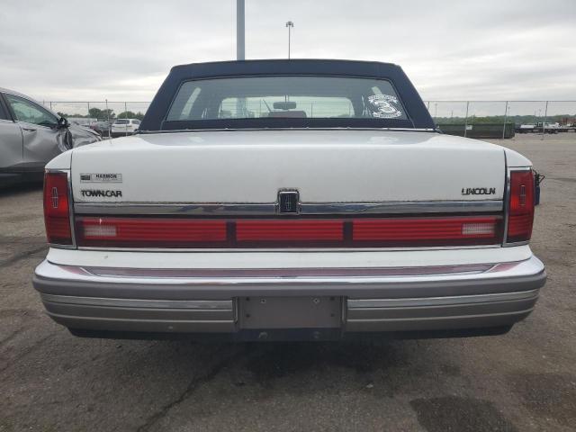 Photo 5 VIN: 1LNLM82F8LY725087 - LINCOLN TOWNCAR 