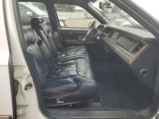 Photo 6 VIN: 1LNLM82F8LY725087 - LINCOLN TOWNCAR 