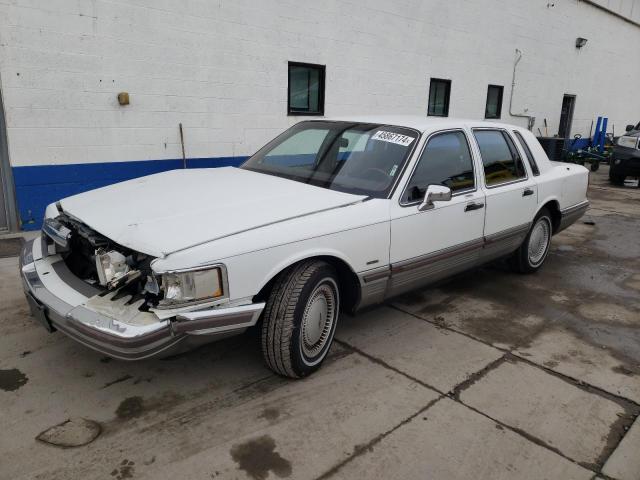 Photo 0 VIN: 1LNLM82F9LY611728 - LINCOLN TOWNCAR 