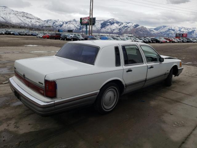 Photo 2 VIN: 1LNLM82F9LY611728 - LINCOLN TOWNCAR 