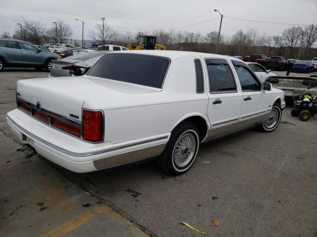 Photo 2 VIN: 1LNLM82W0VY634124 - LINCOLN TOWN CAR S 