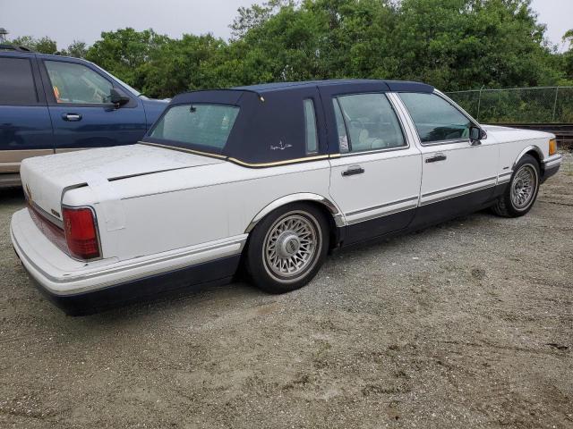 Photo 2 VIN: 1LNLM82W1RY772678 - LINCOLN TOWN CAR S 