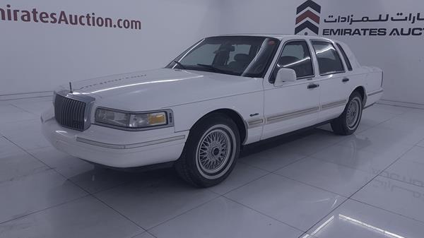 Photo 4 VIN: 1LNLM82W1VY682375 - LINCOLN TOWN CAR 