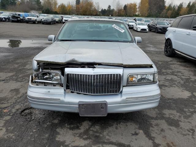 Photo 4 VIN: 1LNLM82W2VY664726 - LINCOLN TOWN CAR S 