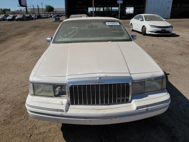 Photo 4 VIN: 1LNLM82W3RY633555 - LINCOLN TOWN CAR S 