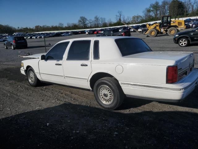 Photo 1 VIN: 1LNLM82W3SY738702 - LINCOLN TOWNCAR 